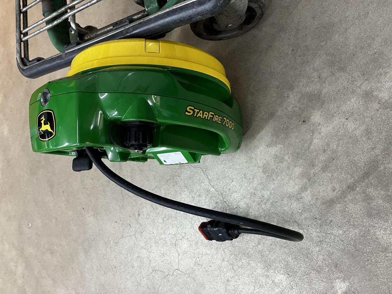 John Deere SF7000 - Système de navigation pour Machine agricole: photos 2 John Deere SF7000 - Système de navigation pour Machine agricole: photos 2