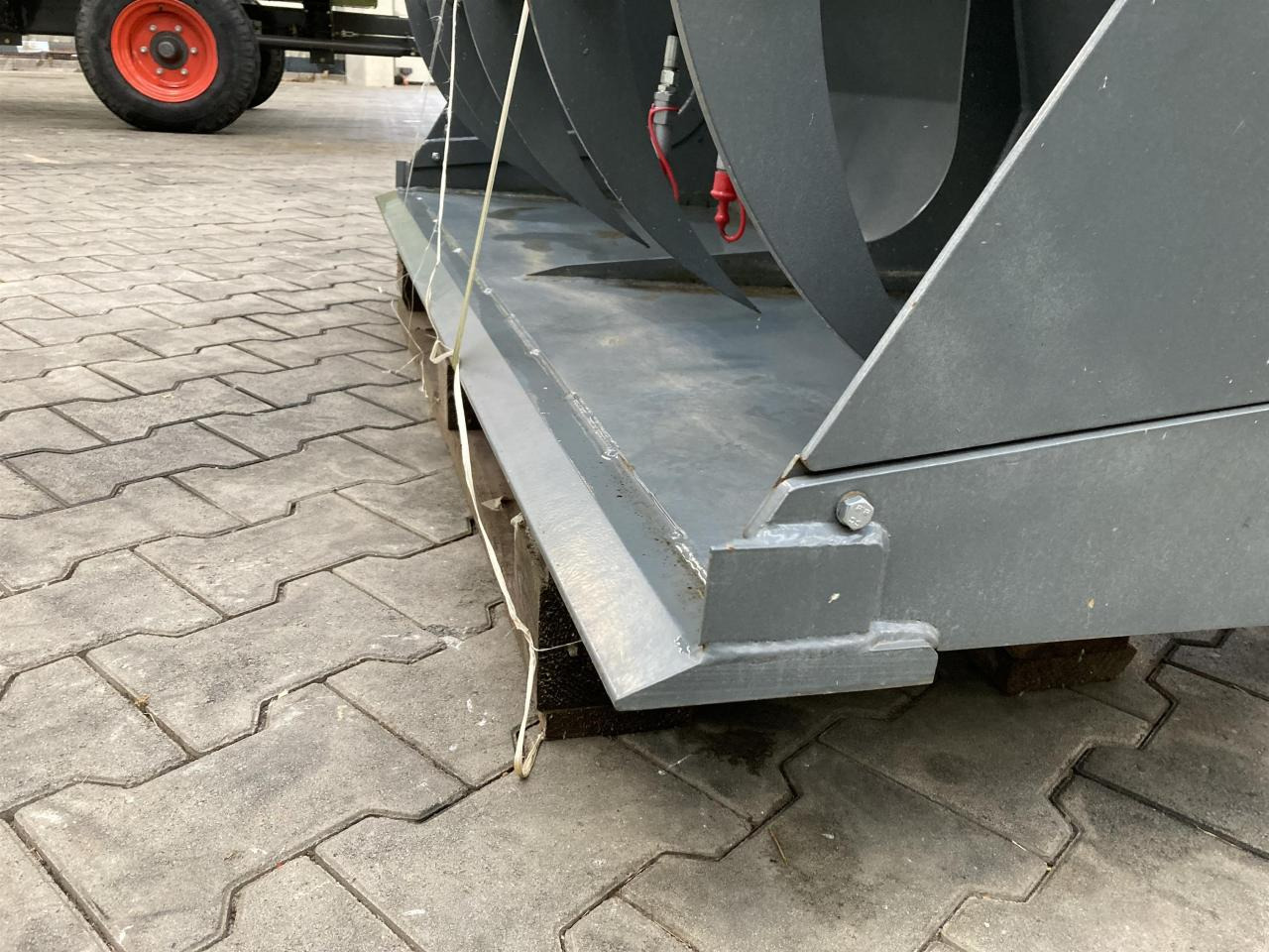 Kramer 1600 mm Silagebeißschaufel - Chargeur frontal pour tracteur: photos 3 Kramer 1600 mm Silagebeißschaufel - Chargeur frontal pour tracteur: photos 3