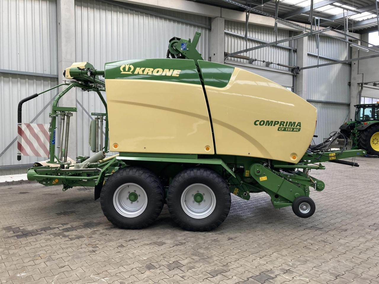 Krone CF 155 XC - Presse à balles rondes: photos 3 Krone CF 155 XC - Presse à balles rondes: photos 3