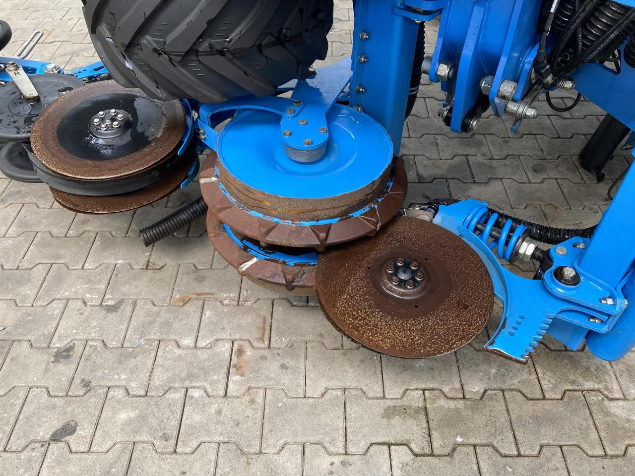 Lemken Azurit 9/8.75 - Semoir monograine: photos 3 Lemken Azurit 9/8.75 - Semoir monograine: photos 3