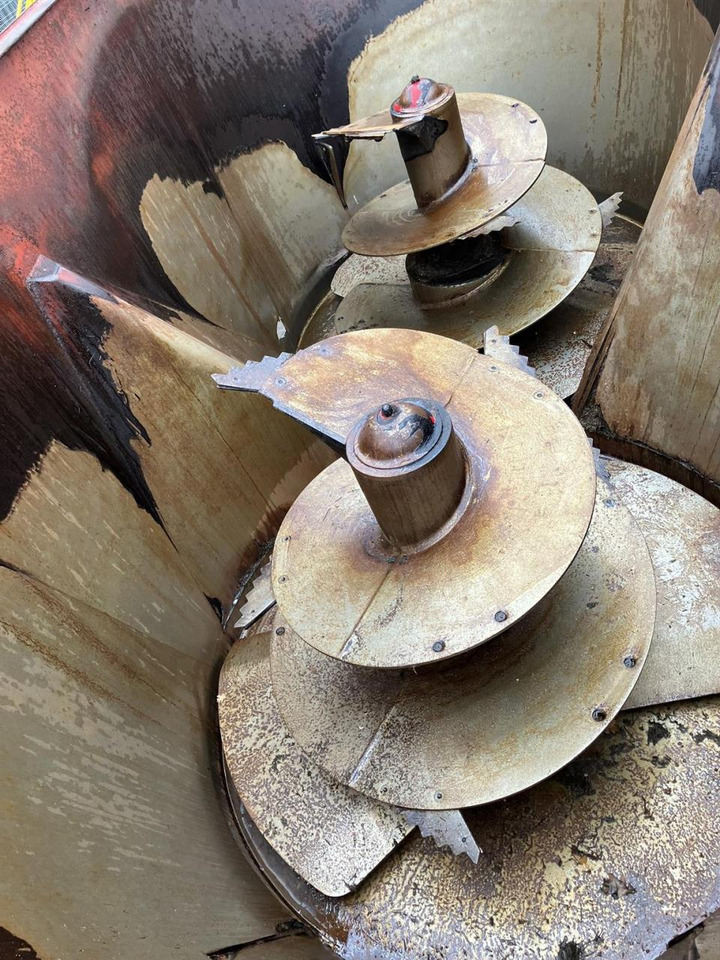 Trioliet Solomix 2-1600 VLH-B - Mélangeuse: photos 5 Trioliet Solomix 2-1600 VLH-B - Mélangeuse: photos 5