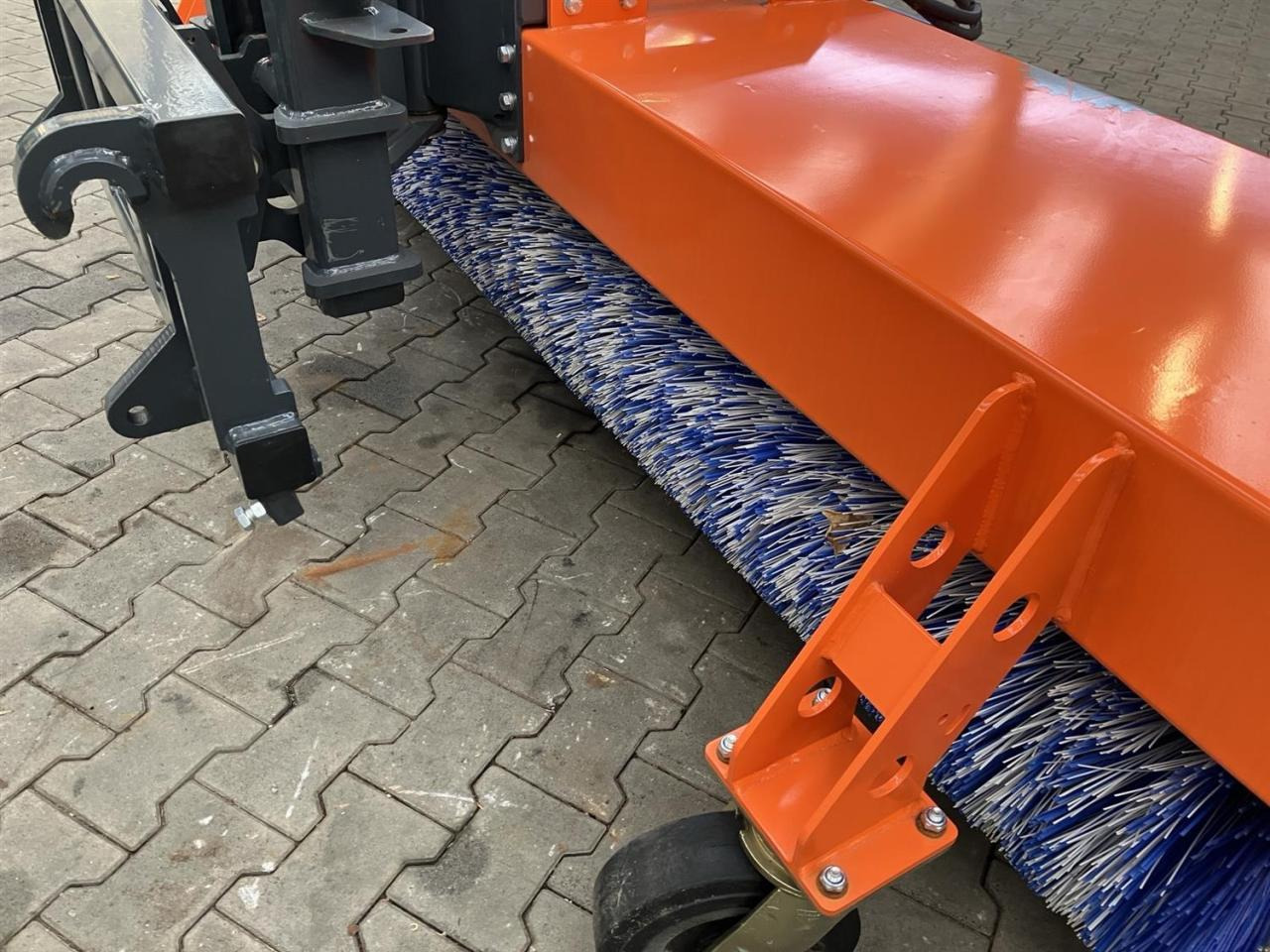 Tuchel Profi 660 - Brosse: photos 4 Tuchel Profi 660 - Brosse: photos 4