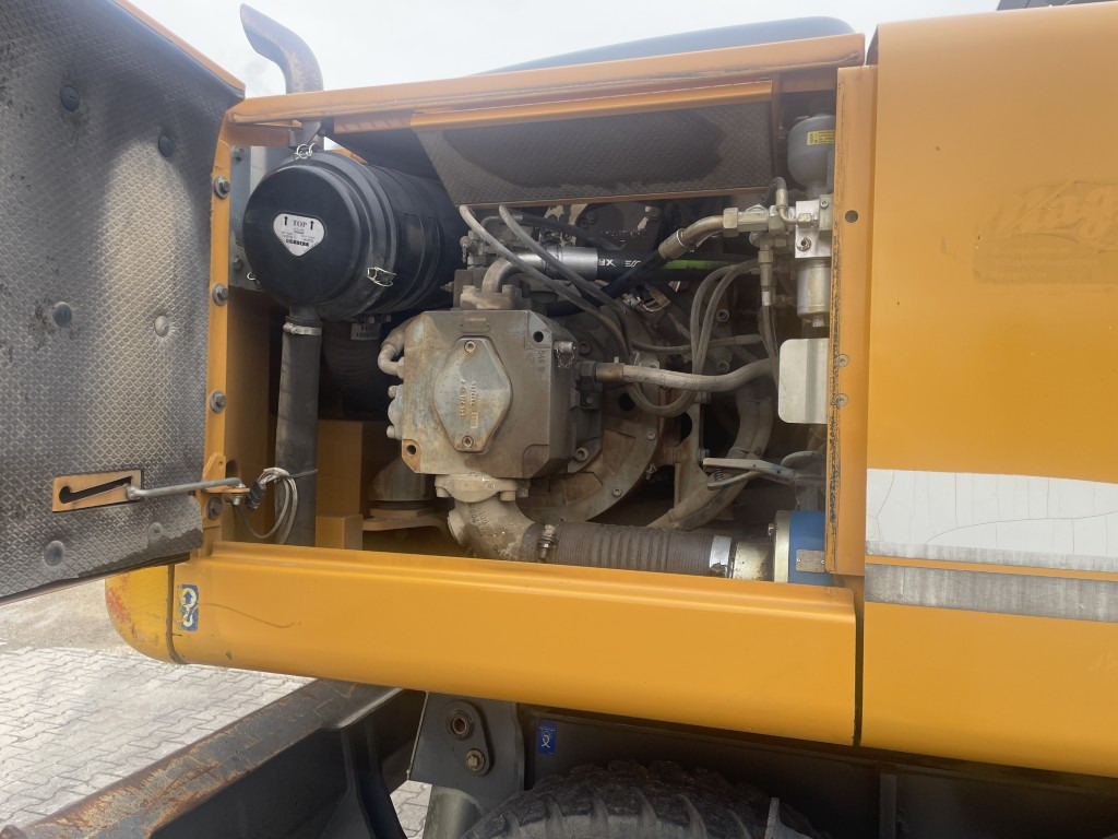Pelle sur pneus Liebherr A 900 C Litronic: photos 16