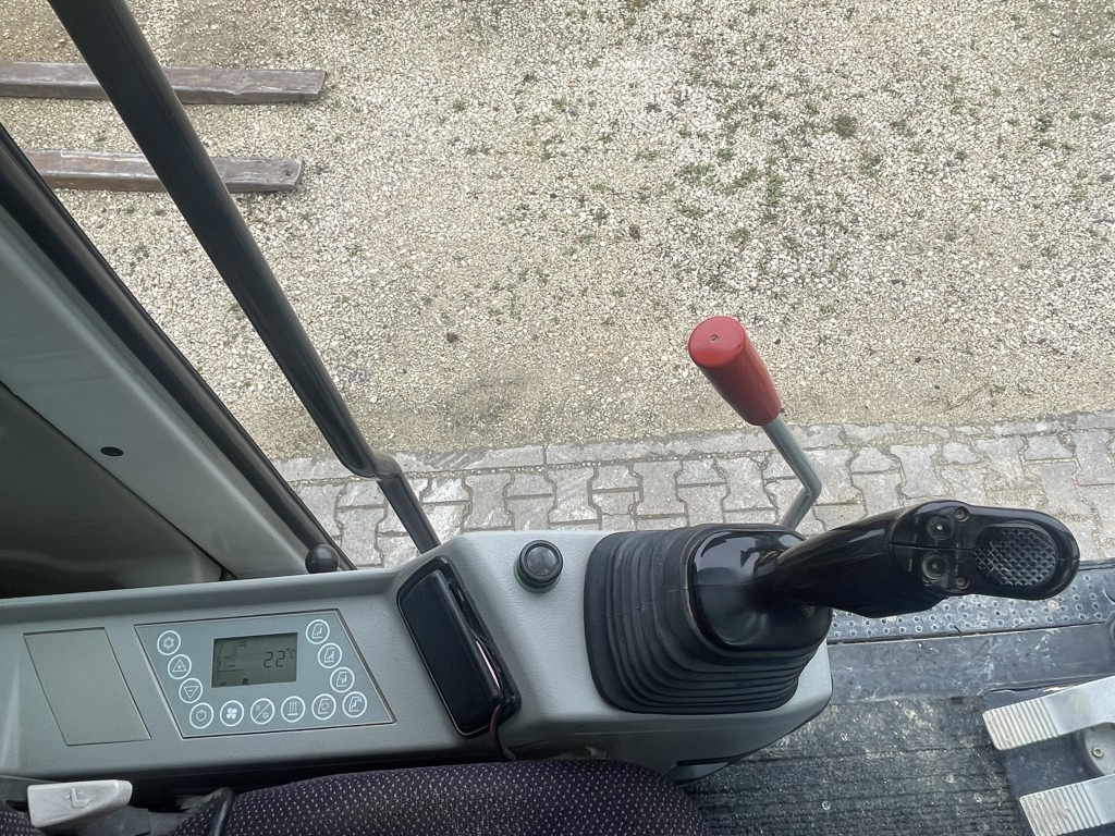 Pelle sur pneus Liebherr A 900 C Litronic: photos 10