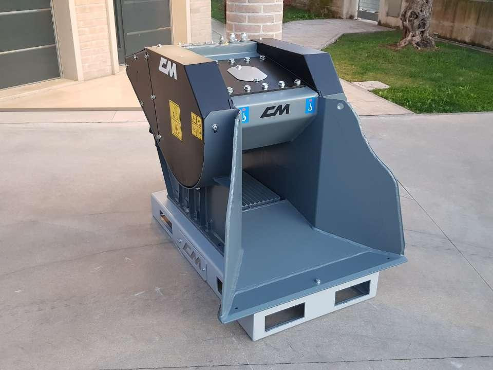 CM Crusher CBF-L 80 Crusher Bucket - Godet pour Mini chargeuse: photos 1 CM Crusher CBF-L 80 Crusher Bucket - Godet pour Mini chargeuse: photos 1