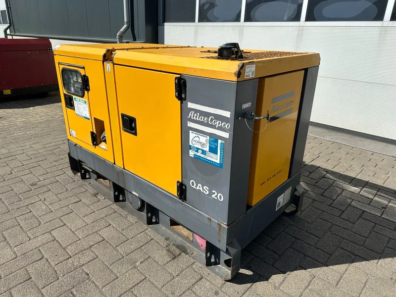 Atlas-Copco QAS 20 Kubota Leroy Somer 20 kVA Silent Rental generatorrset Stage 3A - Groupe électrogène: photos 2 Atlas-Copco QAS 20 Kubota Leroy Somer 20 kVA Silent Rental generatorrset Stage 3A - Groupe électrogène: photos 2