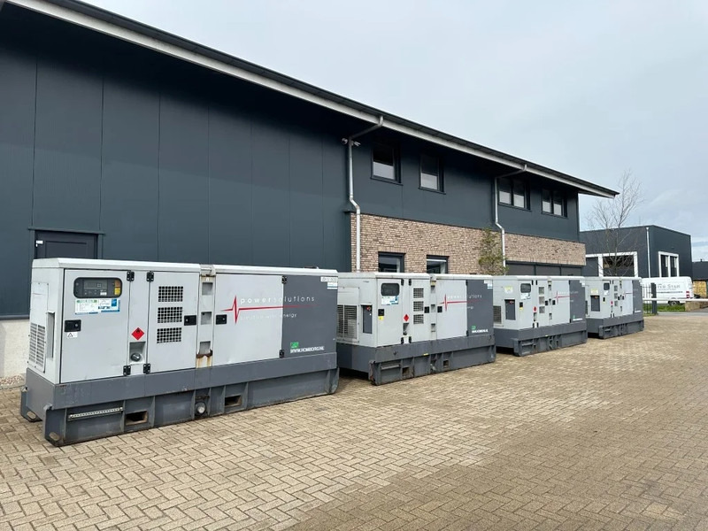 Atlas-Copco QAS 200 Volvo Leroy Somer 220 kVA Silent Rental generatorset - Groupe électrogène: photos 2 Atlas-Copco QAS 200 Volvo Leroy Somer 220 kVA Silent Rental generatorset - Groupe électrogène: photos 2
