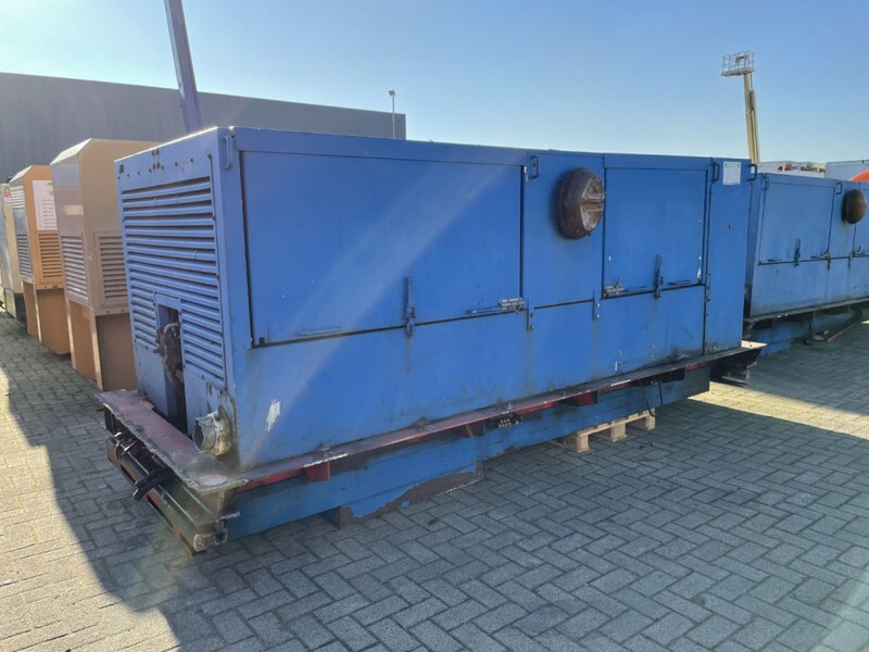 Caterpillar C 13 Leroy Somer 400 kVA Silent generatorset - Groupe électrogène: photos 1 Caterpillar C 13 Leroy Somer 400 kVA Silent generatorset - Groupe électrogène: photos 1