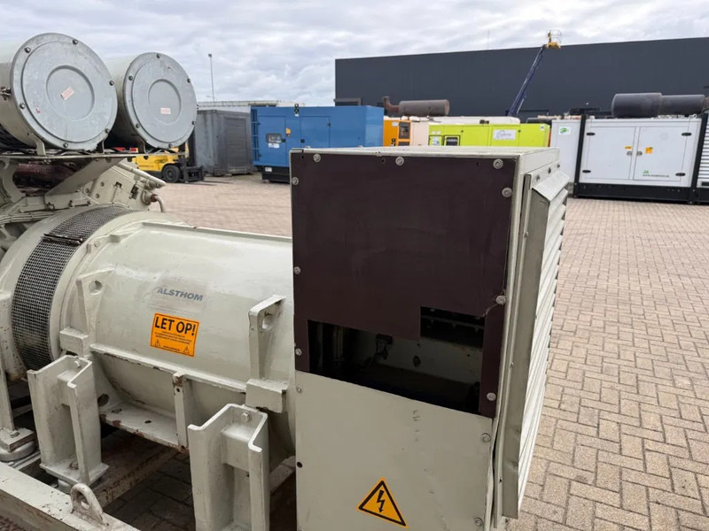 Groupe électrogène Cummins KTA 38 G5 Leroy Somer 1000 kVA noodstroom generatorset: photos 14 Groupe électrogène Cummins KTA 38 G5 Leroy Somer 1000 kVA noodstroom generatorset: photos 14