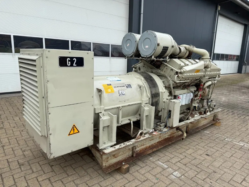 Groupe électrogène Cummins KTA 38 G5 Leroy Somer 1000 kVA noodstroom generatorset: photos 12 Groupe électrogène Cummins KTA 38 G5 Leroy Somer 1000 kVA noodstroom generatorset: photos 12