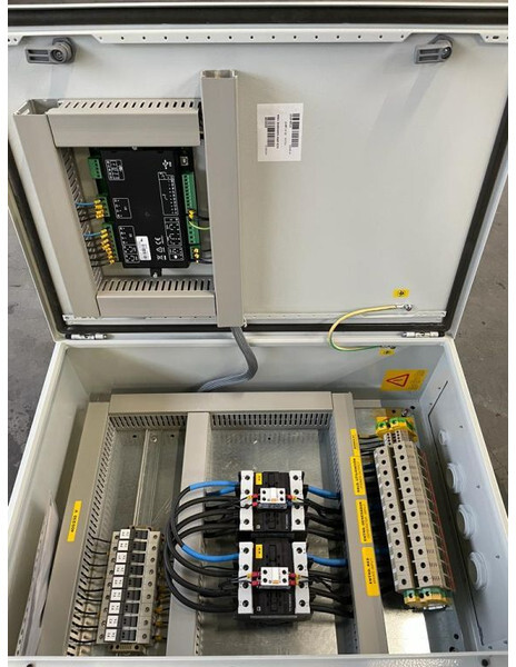 Deap Sea Electronics DSE 100 Ampère ATS Automatische Netovername Paneel nieuw ! - Groupe électrogène: photos 4 Deap Sea Electronics DSE 100 Ampère ATS Automatische Netovername Paneel nieuw ! - Groupe électrogène: photos 4