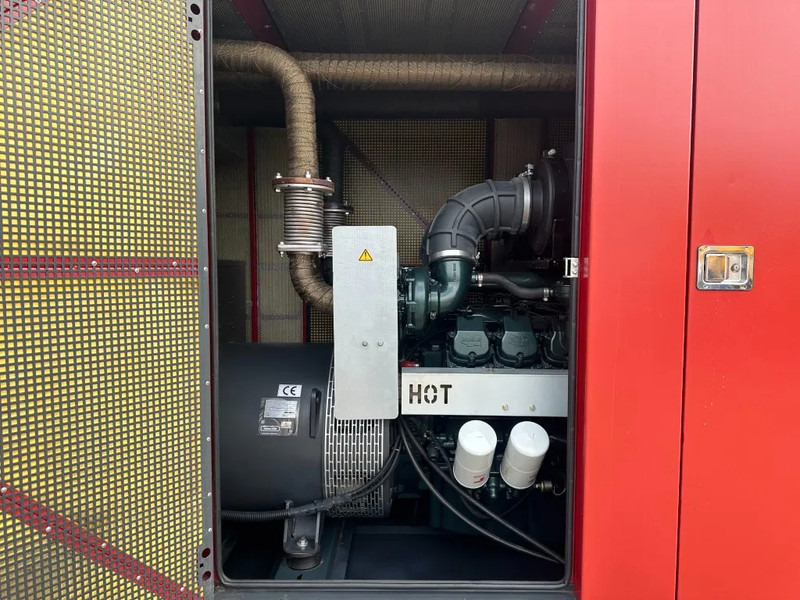 Groupe électrogène Doosan Mecc Alte Spa 680 kVA Silent generatorset as New Demo 2021 !: photos 19