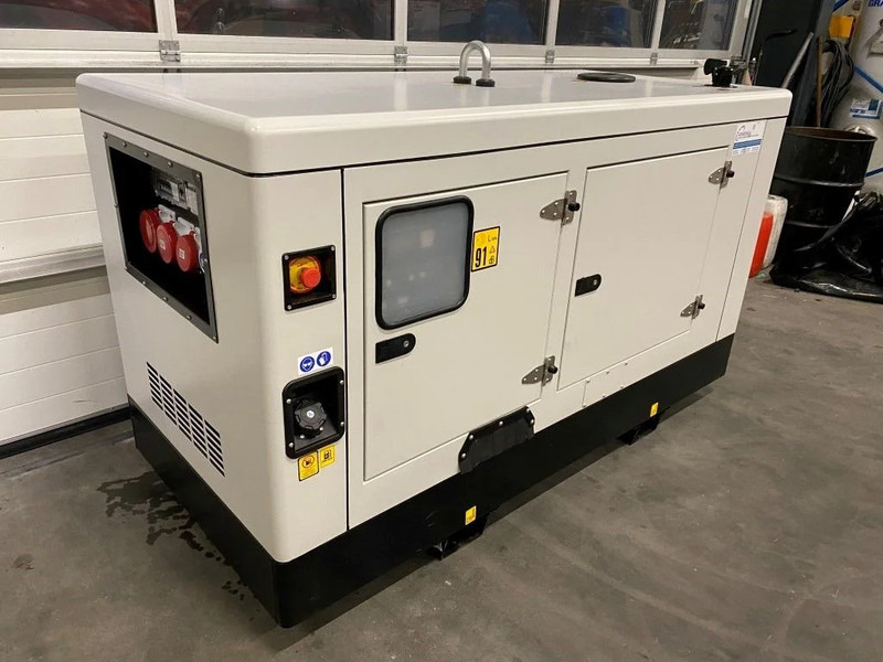 Himoinsa HYW-17 Yanmar Stamford 19 kVA Supersilent Stage 5 Generatorset Nieuw ! - Groupe électrogène: photos 1 Himoinsa HYW-17 Yanmar Stamford 19 kVA Supersilent Stage 5 Generatorset Nieuw ! - Groupe électrogène: photos 1