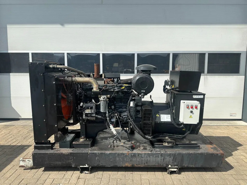 Himoinsa Iveco NEF 60 TE2 Stamford 200 kVA generatorset - Groupe électrogène: photos 1 Himoinsa Iveco NEF 60 TE2 Stamford 200 kVA generatorset - Groupe électrogène: photos 1