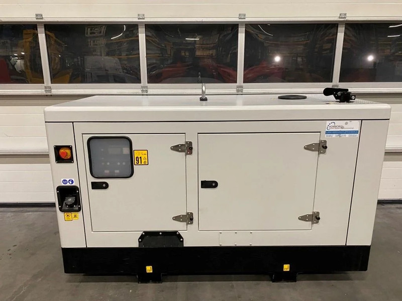 Himoinsa Yanmar Stamford 35 kVA Supersilent Generatorset Nieuw ! - Groupe électrogène: photos 5 Himoinsa Yanmar Stamford 35 kVA Supersilent Generatorset Nieuw ! - Groupe électrogène: photos 5