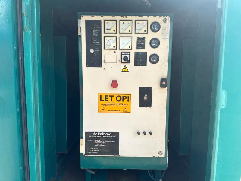 Iveco 7450 I 5.05 Petbow 50 kVA Silent noodstroom generatorset met automatische netovername ATS - Groupe électrogène: photos 3 Iveco 7450 I 5.05 Petbow 50 kVA Silent noodstroom generatorset met automatische netovername ATS - Groupe électrogène: photos 3