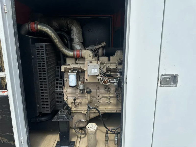 Iveco FPT Stamford 125 kVA Silent Rental generatorset - Groupe électrogène: photos 5 Iveco FPT Stamford 125 kVA Silent Rental generatorset - Groupe électrogène: photos 5