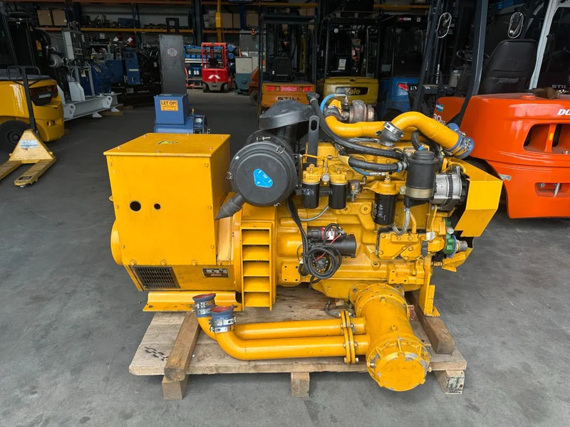John Deere 4045 HFU 72 Stamford 81.5 kVA Marine Generatorset - Groupe électrogène: photos 2 John Deere 4045 HFU 72 Stamford 81.5 kVA Marine Generatorset - Groupe électrogène: photos 2
