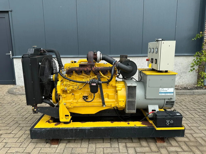 John Deere 6068 TF 158 Leroy Somer 120 kVA generatorset - Groupe électrogène: photos 1 John Deere 6068 TF 158 Leroy Somer 120 kVA generatorset - Groupe électrogène: photos 1