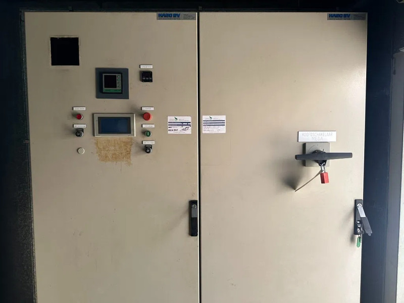 Groupe électrogène MAN Stamford 275 kVA Silent Gas generatorset in container: photos 16