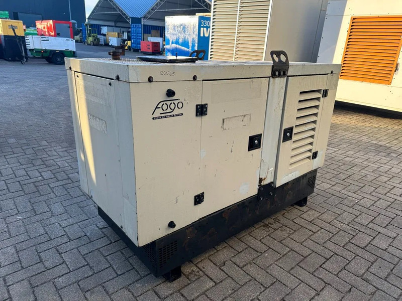 Mitsubishi S4Q Fogo Mecc Alte Spa 20 kVA Silent generatorset - Groupe électrogène: photos 2 Mitsubishi S4Q Fogo Mecc Alte Spa 20 kVA Silent generatorset - Groupe électrogène: photos 2