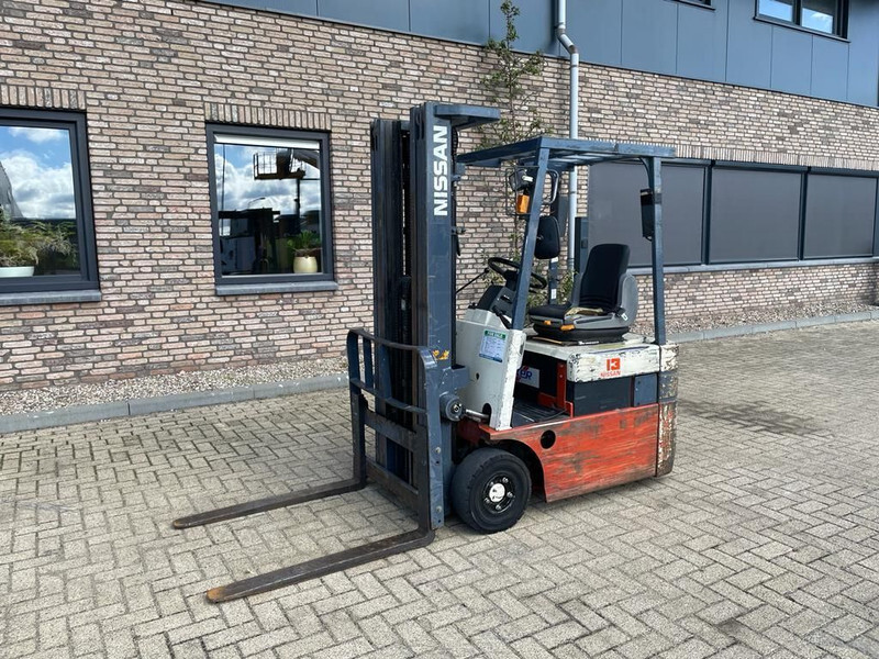 Nissan NX01L13U Elektra 1.25 ton Triplex Freelift Heftruck - Chariot élévateur électrique: photos 2 Nissan NX01L13U Elektra 1.25 ton Triplex Freelift Heftruck - Chariot élévateur électrique: photos 2
