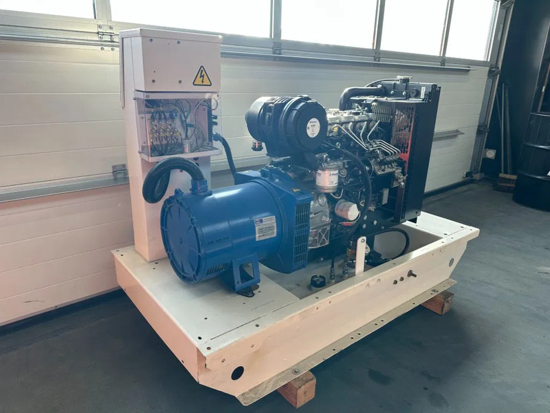 Perkins FG Wilson 23 kVA generatorset New ! - Groupe électrogène: photos 5 Perkins FG Wilson 23 kVA generatorset New ! - Groupe électrogène: photos 5