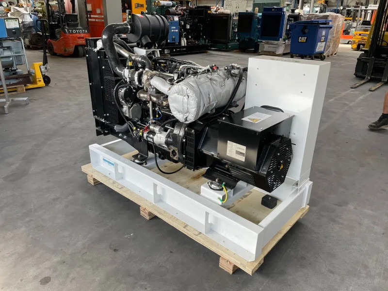 Raywin 4F24TI00 Stage V 38 kVA New Generatorset Stage 5 - Groupe électrogène: photos 3 Raywin 4F24TI00 Stage V 38 kVA New Generatorset Stage 5 - Groupe électrogène: photos 3