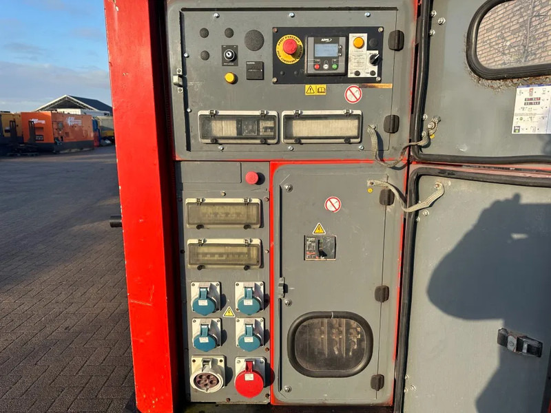 SDMO R110 C3 John Deere Leroy Somer 110 kVA Silent Rental generatorset Stage 3A - Groupe électrogène: photos 2 SDMO R110 C3 John Deere Leroy Somer 110 kVA Silent Rental generatorset Stage 3A - Groupe électrogène: photos 2