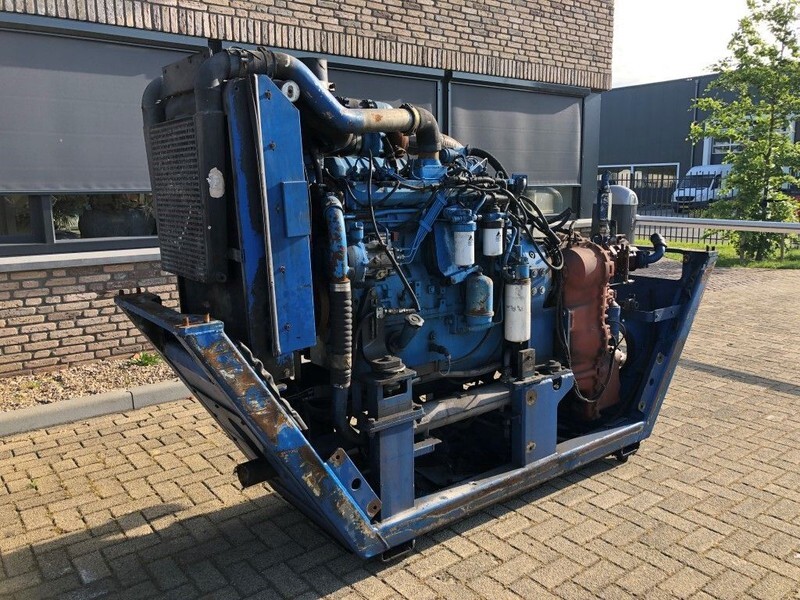 Sisu Valmet Diesel 74.234 ETA 181 HP diesel enine with ZF gearbox - Moteur: photos 5 Sisu Valmet Diesel 74.234 ETA 181 HP diesel enine with ZF gearbox - Moteur: photos 5