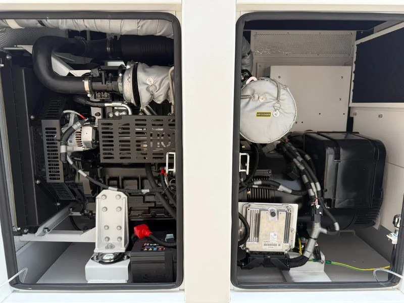 Yanmar Stage 5 Yanmar 45 kVA Silent Rental generatorset - Groupe électrogène: photos 4 Yanmar Stage 5 Yanmar 45 kVA Silent Rental generatorset - Groupe électrogène: photos 4