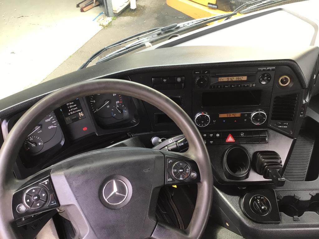 Camion benne Mercedes Benz Arocs 2643 6×4 Euro 6: photos 9