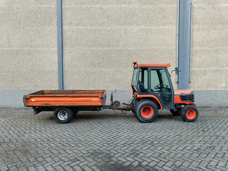 Kubota B2410 met Nimos Kipper - Chariot tracteur: photos 4 Kubota B2410 met Nimos Kipper - Chariot tracteur: photos 4