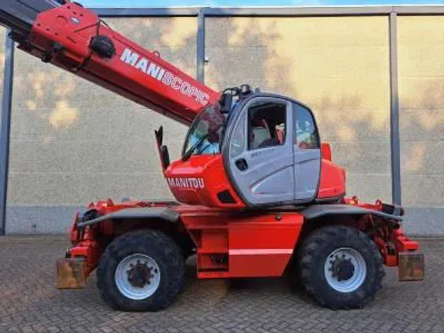 Crédit-bail de Manitou MRT 2150+ Privilege All-Terrain Rotating Telehandler (2015) Manitou MRT 2150+ Privilege All-Terrain Rotating Telehandler (2015): photos 9