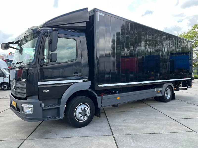 Mercedes-Benz Atego 1218 - Camion fourgon: photos 1 Mercedes-Benz Atego 1218 - Camion fourgon: photos 1