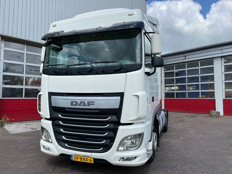 DAF XF 460 FT - Tracteur routier: photos 3 DAF XF 460 FT - Tracteur routier: photos 3