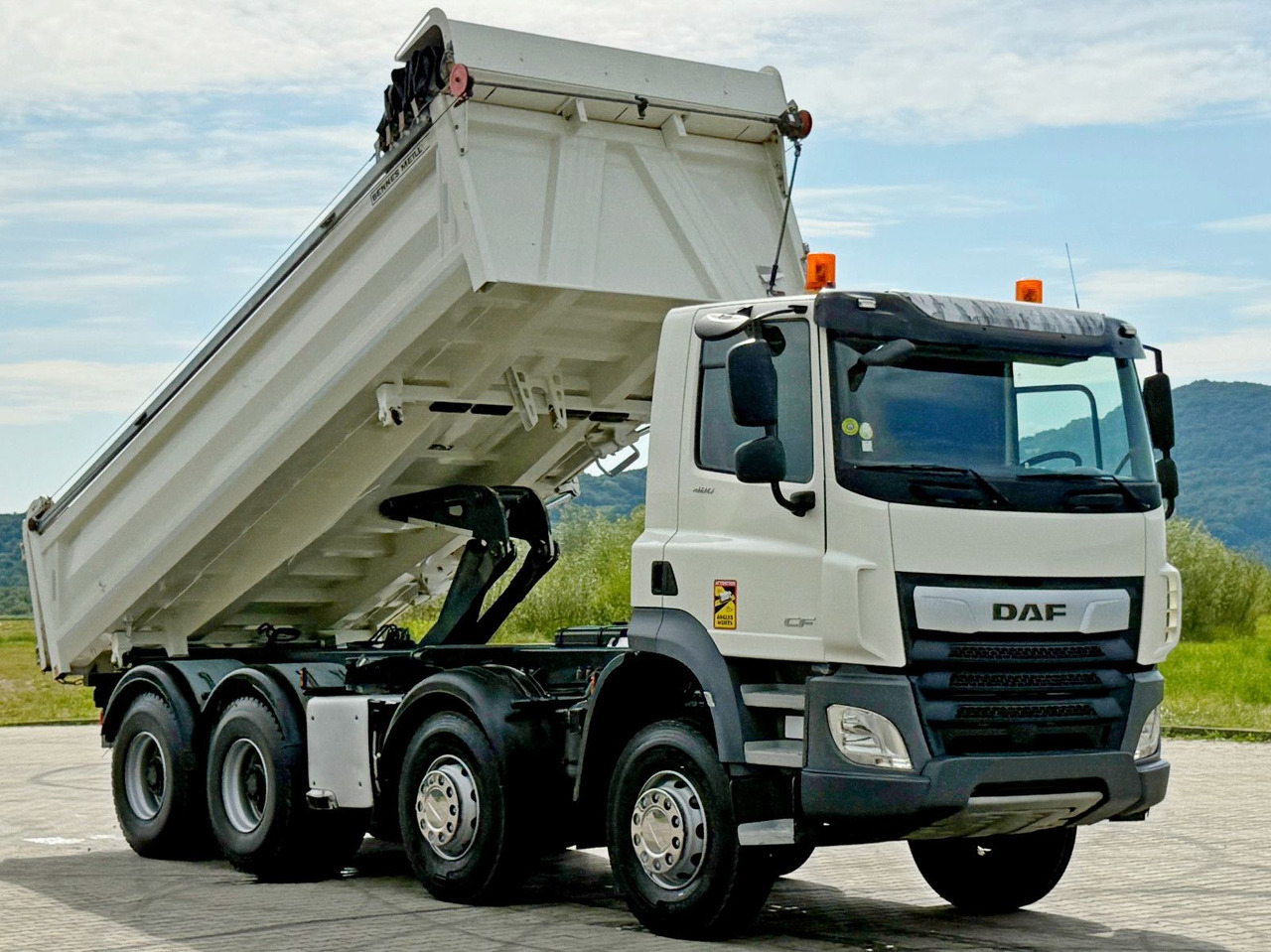 DAF CF 480 * Kipper 6,00 m + BORDMATIC/ 8x4 * TOP - Camion benne, Camion grue: photos 4 DAF CF 480 * Kipper 6,00 m + BORDMATIC/ 8x4 * TOP - Camion benne, Camion grue: photos 4