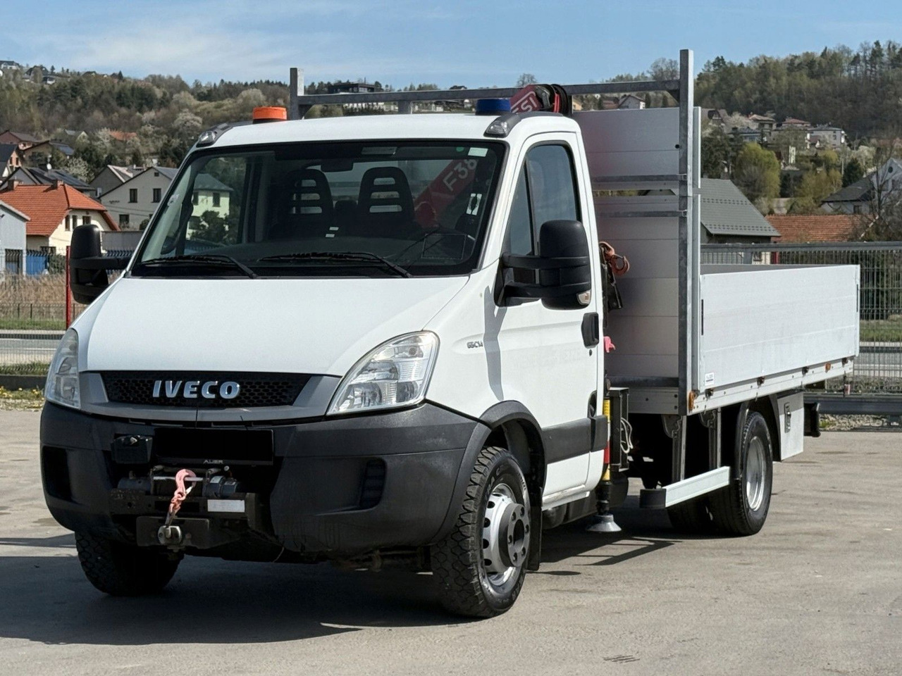 Iveco Daily 65C14 Pritsche 3,75 m FASSI F38 A.22 - Utilitaire plateau: photos 5 Iveco Daily 65C14 Pritsche 3,75 m FASSI F38 A.22 - Utilitaire plateau: photos 5