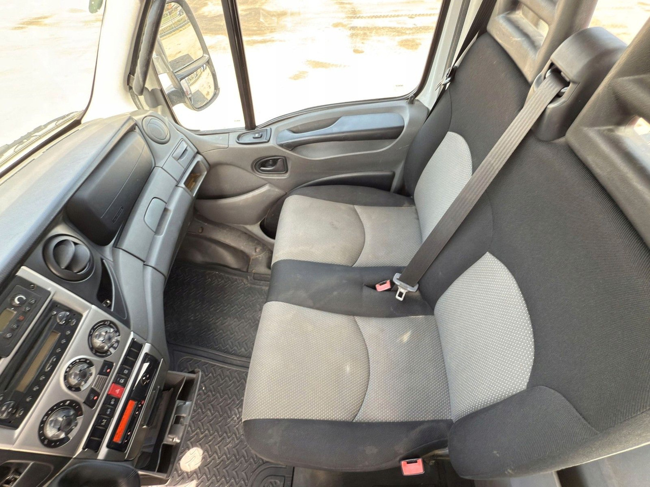 Utilitaire plateau Iveco Daily 65C14 Pritsche 3,75 m FASSI F38 A.22: photos 11