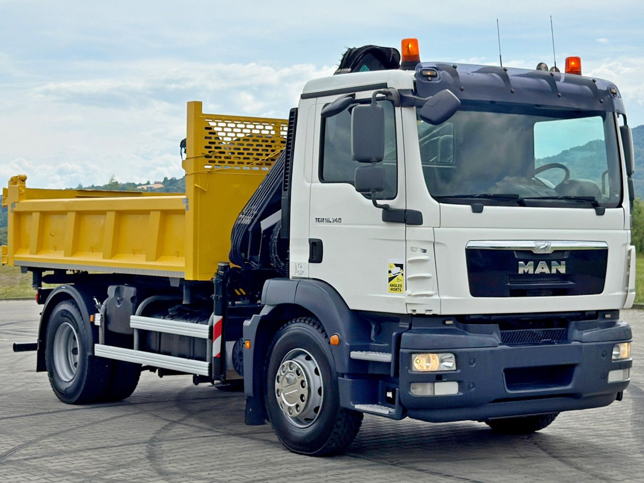 MAN TGM 18.340* KIPPER 4,05m*HIAB 111 B-2 HIDUO/FUNK - Camion grue: photos 4 MAN TGM 18.340* KIPPER 4,05m*HIAB 111 B-2 HIDUO/FUNK - Camion grue: photos 4