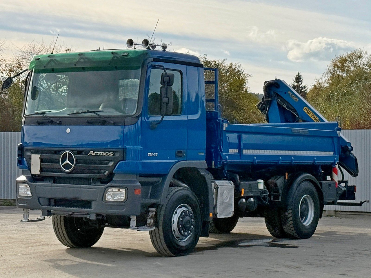 Mercedes-Benz ACTROS 1841 * PK 10501 + FUNK * TOP * 4x4 - Camion benne, Camion grue: photos 3 Mercedes-Benz ACTROS 1841 * PK 10501 + FUNK * TOP * 4x4 - Camion benne, Camion grue: photos 3