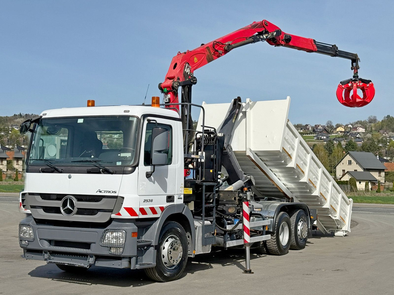 Mercedes-Benz ACTROS 2536 * Abrollkipper + EPSILON Q150Z82 - Camion ampliroll: photos 2 Mercedes-Benz ACTROS 2536 * Abrollkipper + EPSILON Q150Z82 - Camion ampliroll: photos 2
