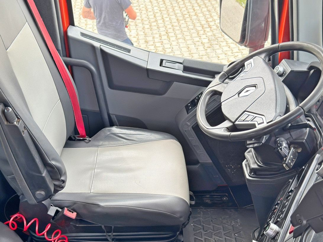 Camion grue Renault K 380 * HIAB 144 BS - 3 HIDUO + FUNK * 6x4 * TOP: photos 12 Camion grue Renault K 380 * HIAB 144 BS - 3 HIDUO + FUNK * 6x4 * TOP: photos 12