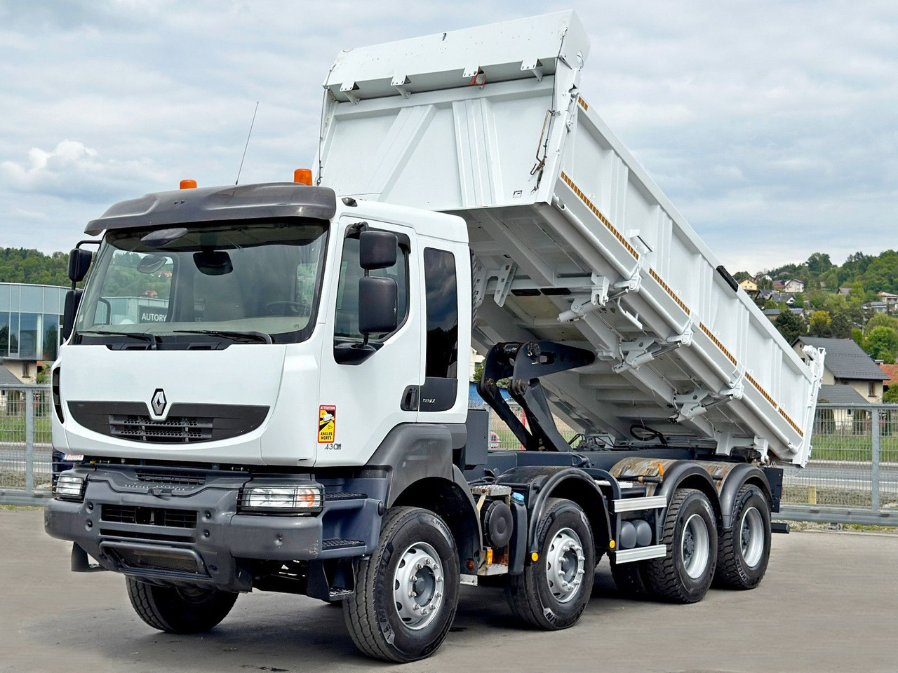 Renault KERAX 430 DXI * KIPPER 6,00 m / 8x4 * TOP - Camion benne, Camion grue: photos 4 Renault KERAX 430 DXI * KIPPER 6,00 m / 8x4 * TOP - Camion benne, Camion grue: photos 4