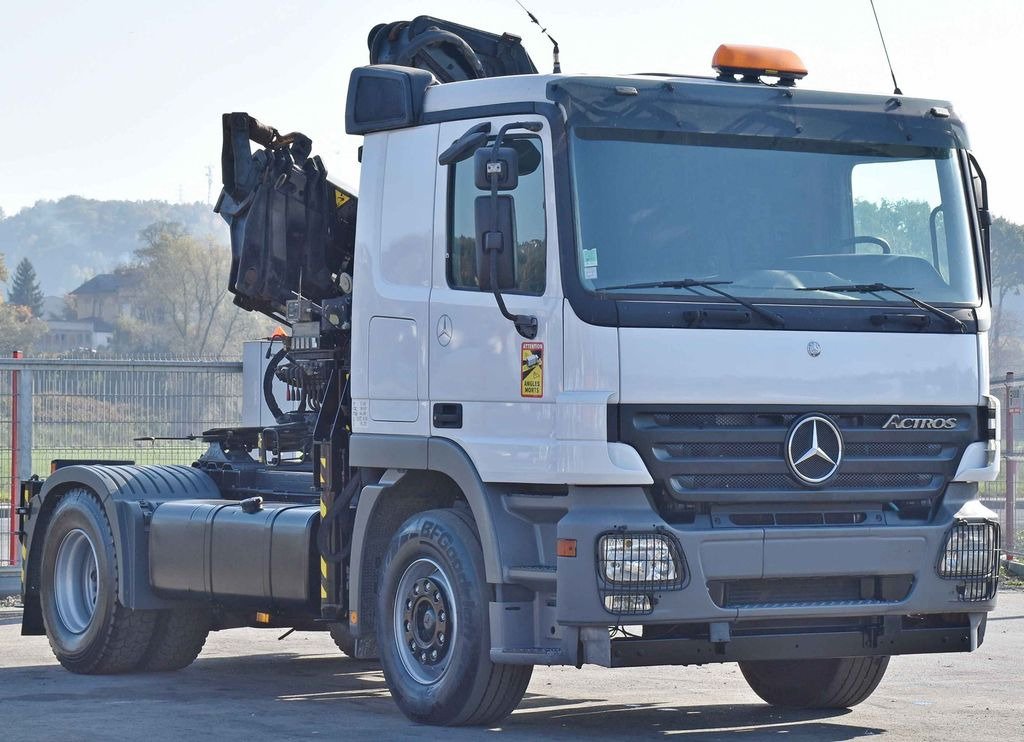 Mercedes-Benz ACTROS 1844 * Sattelzugmaschine *HIAB 330-5/FUNK Mercedes-Benz ACTROS 1844 * Sattelzugmaschine *HIAB 330-5/FUNK - Tracteur routier: photos 4 Mercedes-Benz ACTROS 1844 * Sattelzugmaschine *HIAB 330-5/FUNK Mercedes-Benz ACTROS 1844 * Sattelzugmaschine *HIAB 330-5/FUNK - Tracteur routier: photos 4