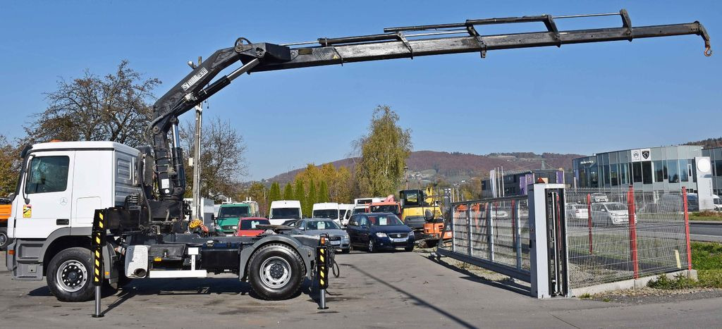 Mercedes-Benz ACTROS 1844 * Sattelzugmaschine *HIAB 330-5/FUNK - Tracteur routier: photos 5 Mercedes-Benz ACTROS 1844 * Sattelzugmaschine *HIAB 330-5/FUNK - Tracteur routier: photos 5