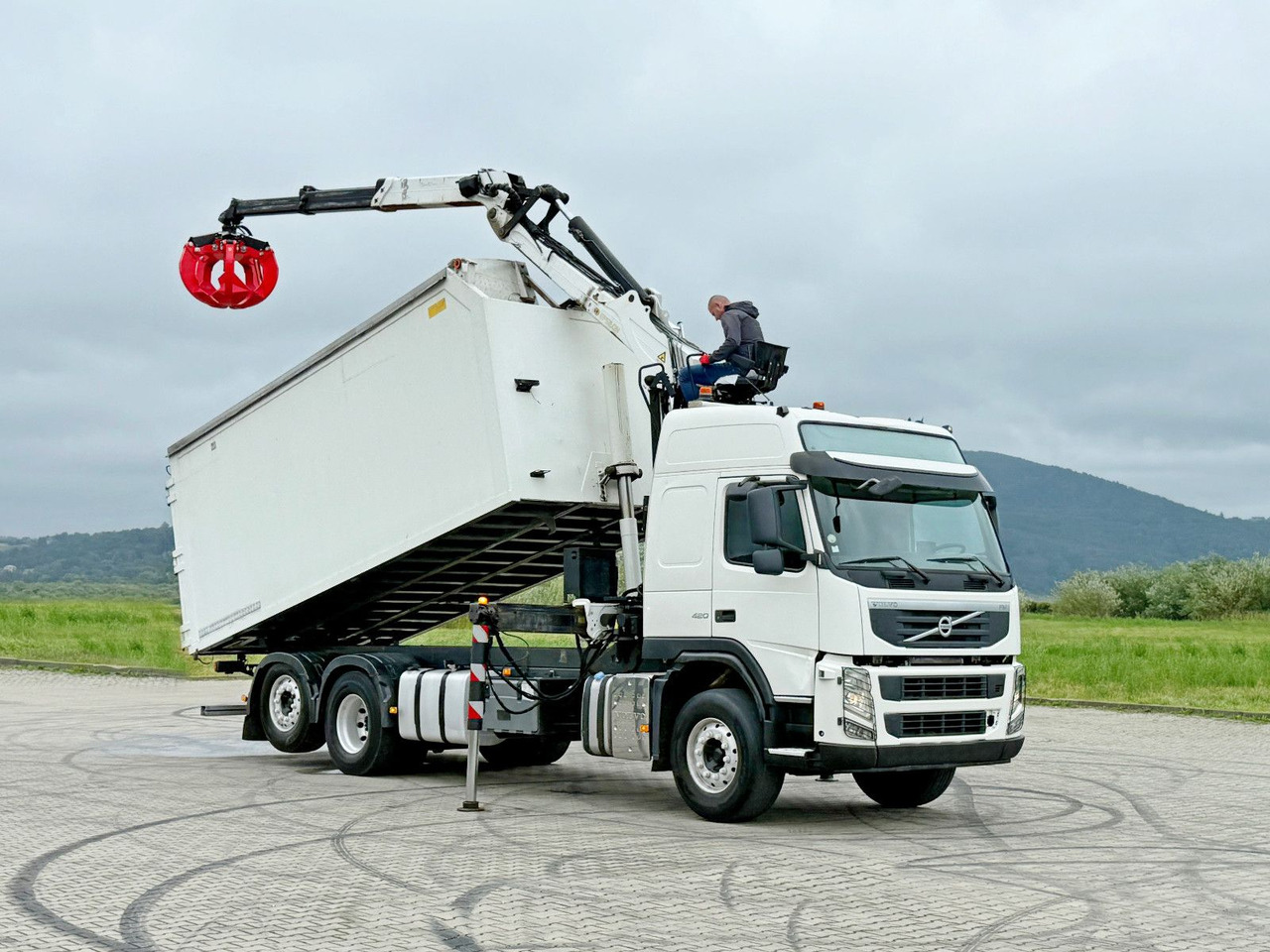 Volvo FM 420 Kipper 6,20 m * EPSILON Q150L75 *TOP - Camion ampliroll, Camion grue: photos 2 Volvo FM 420 Kipper 6,20 m * EPSILON Q150L75 *TOP - Camion ampliroll, Camion grue: photos 2