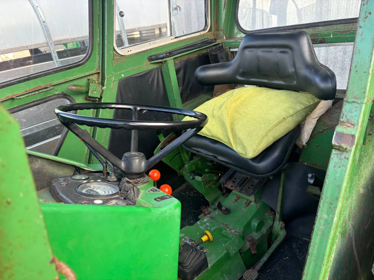 Tracteur agricole John Deere 2130 4WD: photos 10