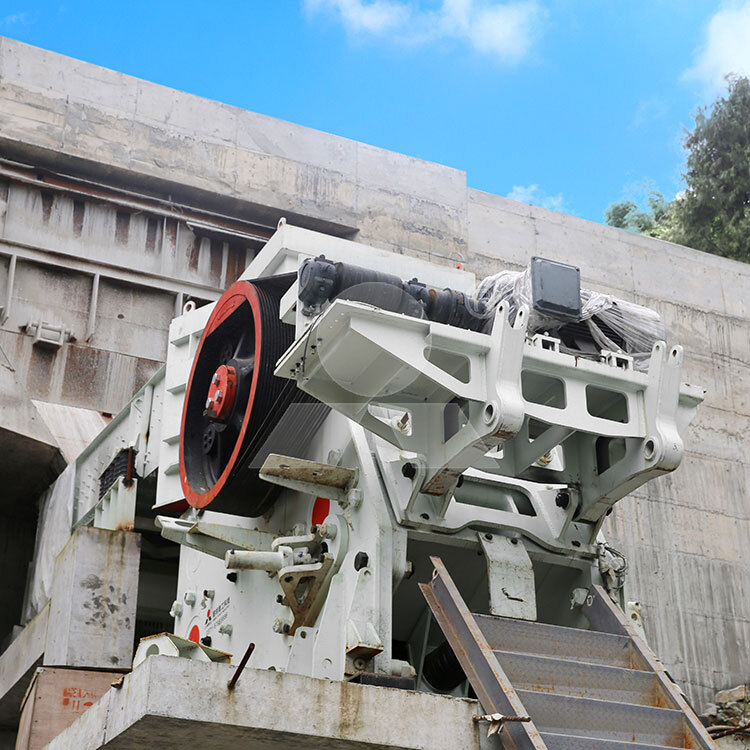 LIMING C6X Quarry Stone Crusher Jaw Crusher Machine For The Stone - Concasseur à mâchoires: photos 3 LIMING C6X Quarry Stone Crusher Jaw Crusher Machine For The Stone - Concasseur à mâchoires: photos 3