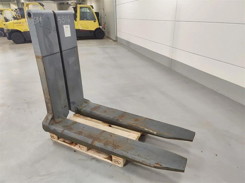 Fork Pin Type - Custom 28.000kg@1200mm // 1800x310x110m - Fourches pour Matériel de manutention: photos 4 Fork Pin Type - Custom 28.000kg@1200mm // 1800x310x110m - Fourches pour Matériel de manutention: photos 4